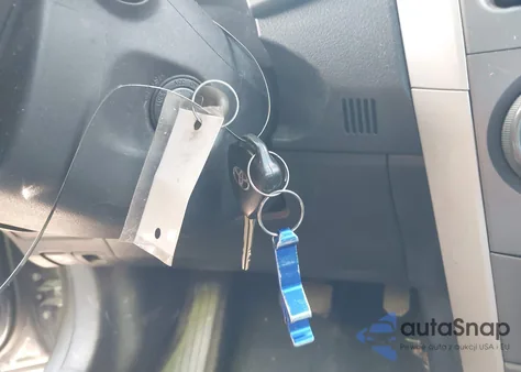 2013 Toyota Corolla S z USA, uszkodzony, nr VIN 5YFBU4EE2DP140233